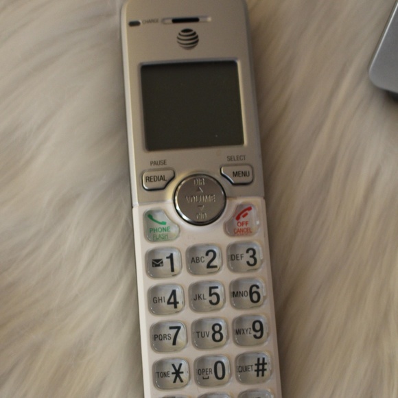 At&T, cordless phones - Picture 3 of 8